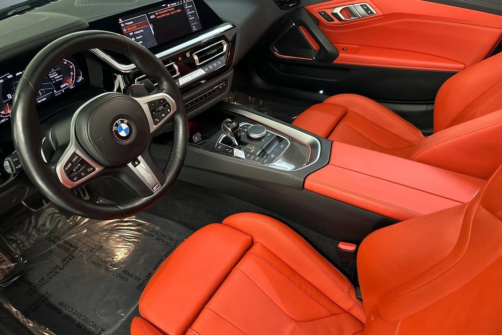 Used 2024 BMW Z4 M40i w/ Shadowloine Package image 4