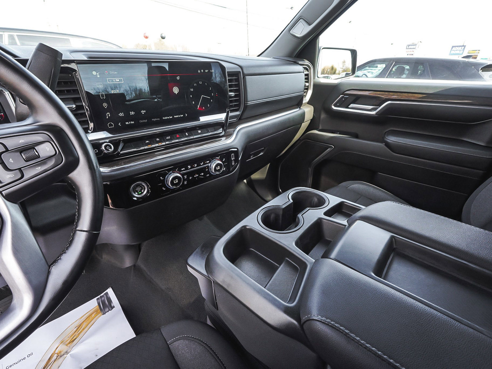 Used 2023 GMC Sierra 1500 Elevation image 30