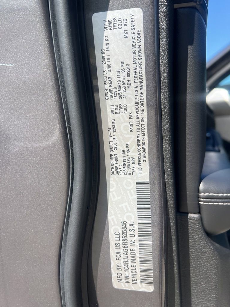 Used 2024 Jeep Grand Cherokee L Laredo RWD image 36