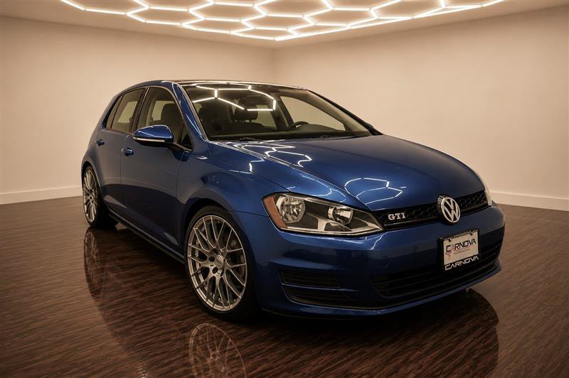 Used 2017 Volkswagen Golf Wolfsburg Edition FWD image 10