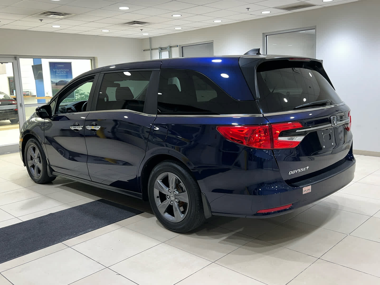 Used 2024 Honda Odyssey EX image 18