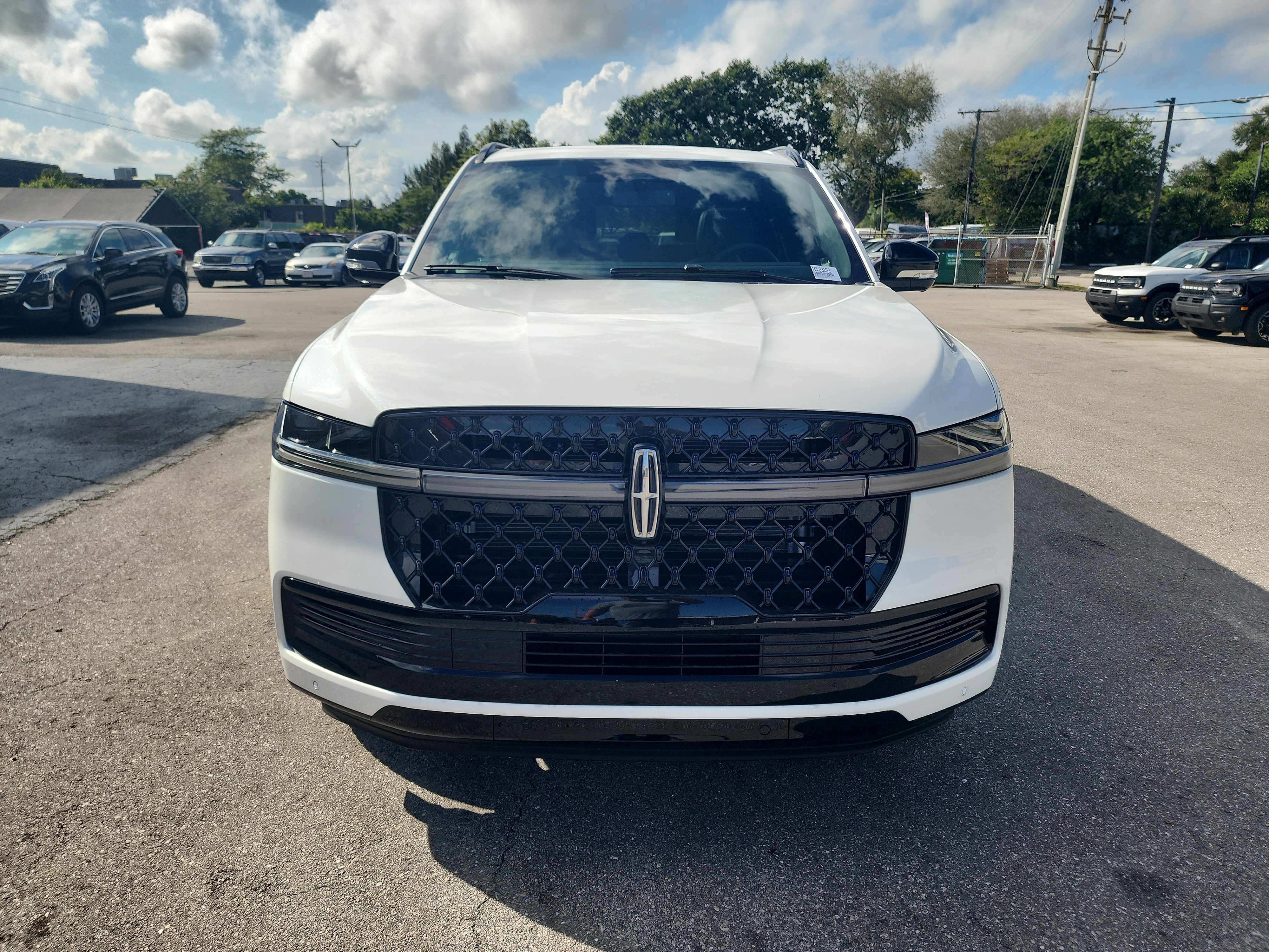 New 2026 Lincoln Navigator L Reserve w/ Jet Appearance Package image 9