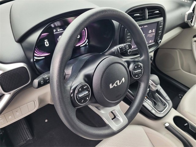 Used 2023 Kia Soul LX w/ LX Technology Package image 23