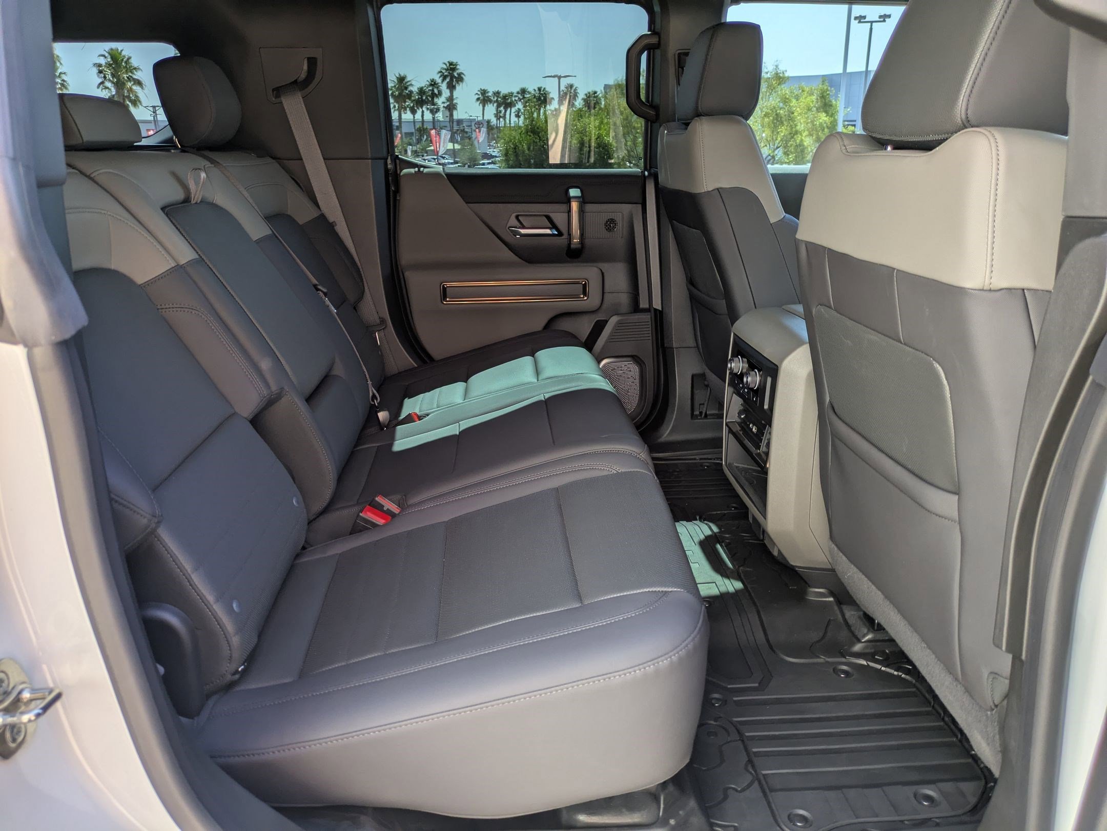 Used 2025 GMC Hummer EV 2X w/ LPO, Cargo Utility Package AWD/4WD image 26