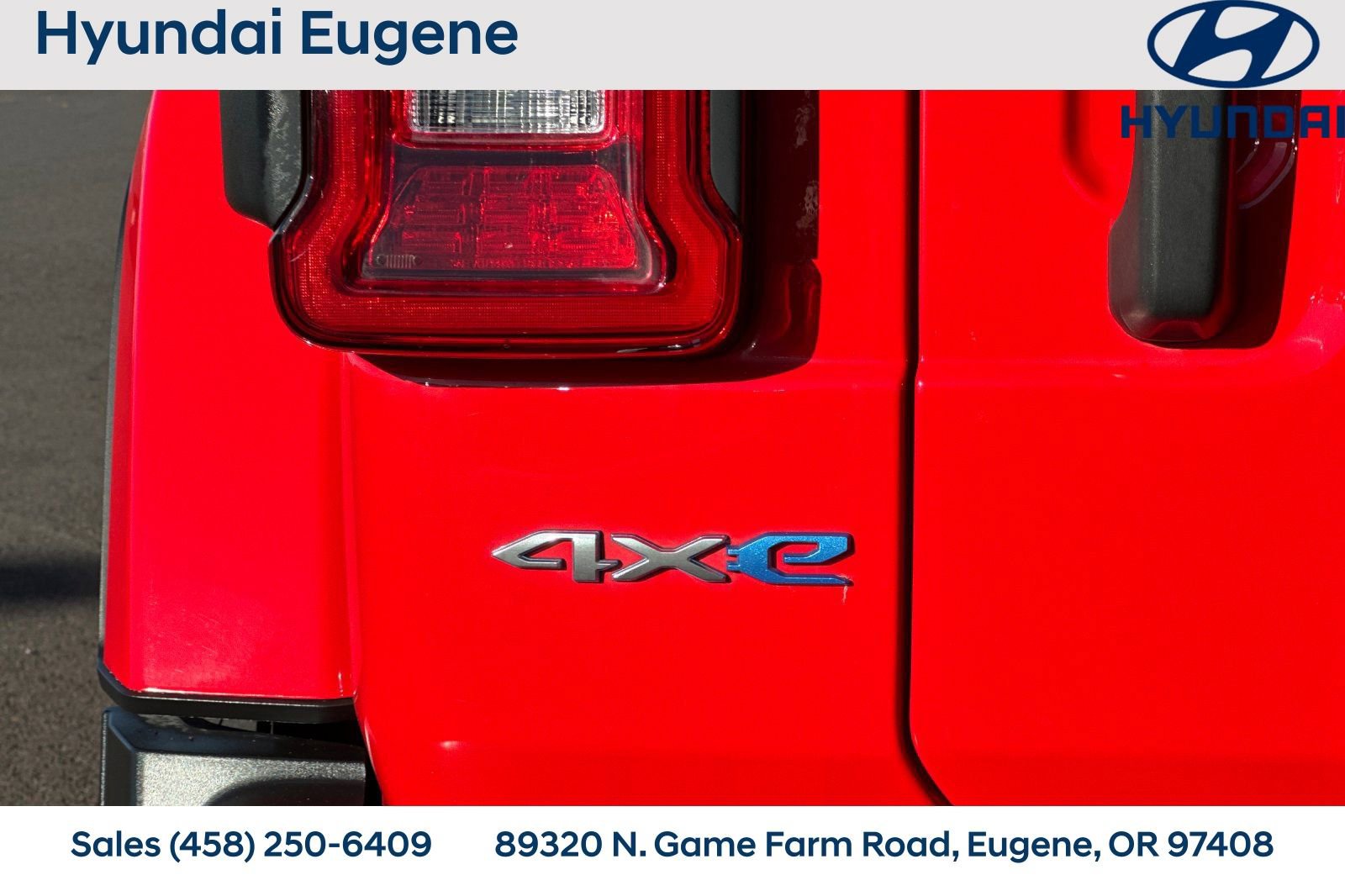 Used 2022 Jeep Wrangler Unlimited Sahara 4xe w/ Cold Weather Group image 36