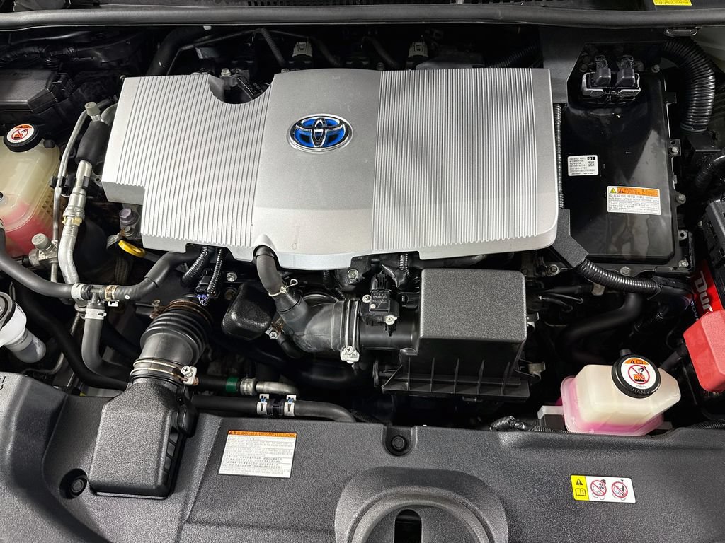 Used 2017 Toyota Prius Four Touring FWD image 33