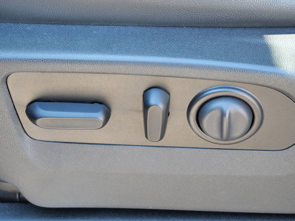 Used 2021 GMC Sierra 1500 SLT w/ SLT Convenience Package image 34