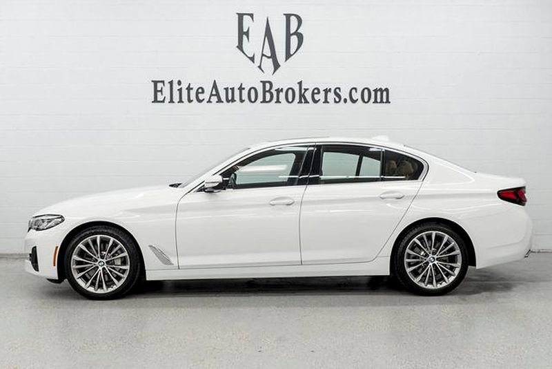Used 2023 BMW 530i xDrive w/ Convenience Package image 2