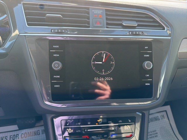 Used 2022 Volkswagen Tiguan SE image 22