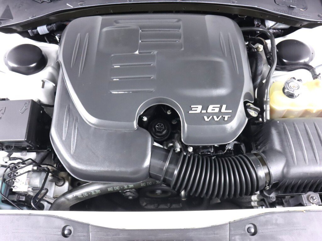 Used 2016 Dodge Charger SXT w/ Plus Group image 41