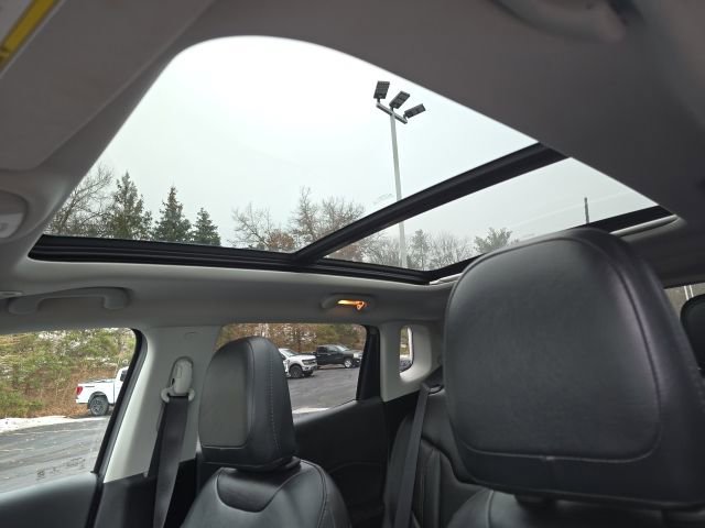 Used 2019 Jeep Compass Limited w/ Safety & Security Group image 22