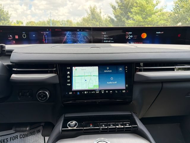 Used 2025 Lincoln Navigator Reserve w/ Jet Appearance Package AWD/4WD image 23