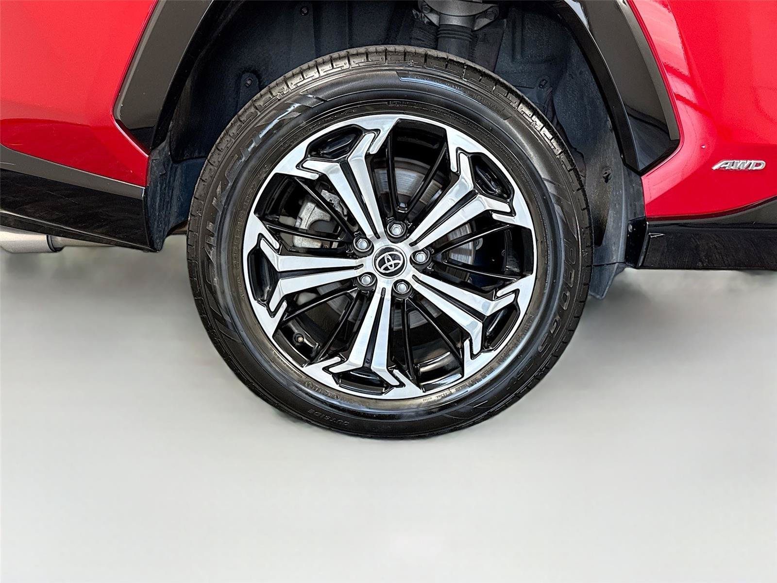 Used 2022 Toyota RAV4 XSE AWD/4WD image 36