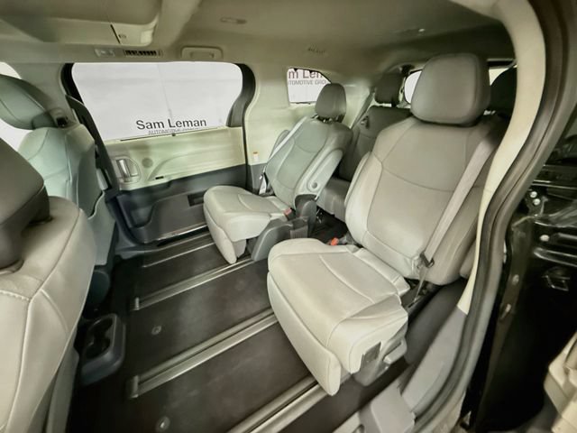 Used 2024 Toyota Sienna Limited AWD/4WD image 26