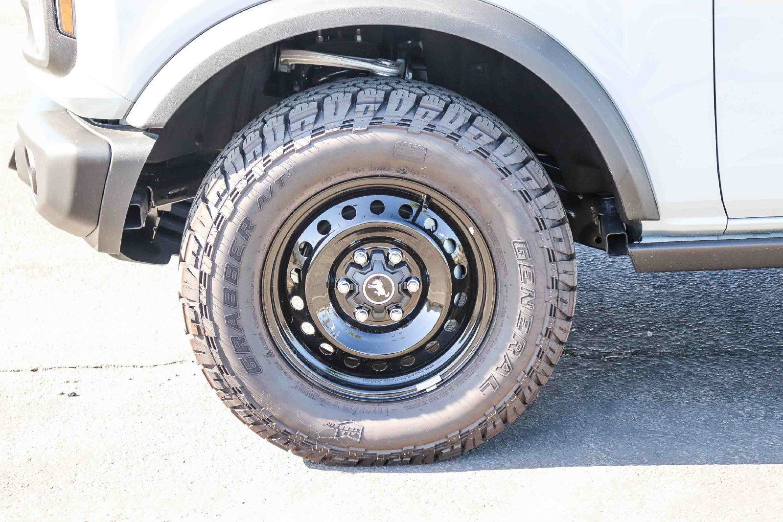 New 2026 Ford Bronco Big Bend w/ Black Diamond Package AWD/4WD image 9