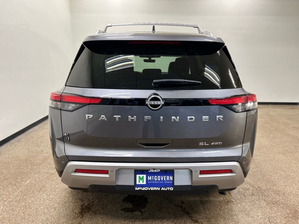 Used 2024 Nissan Pathfinder SL image 4