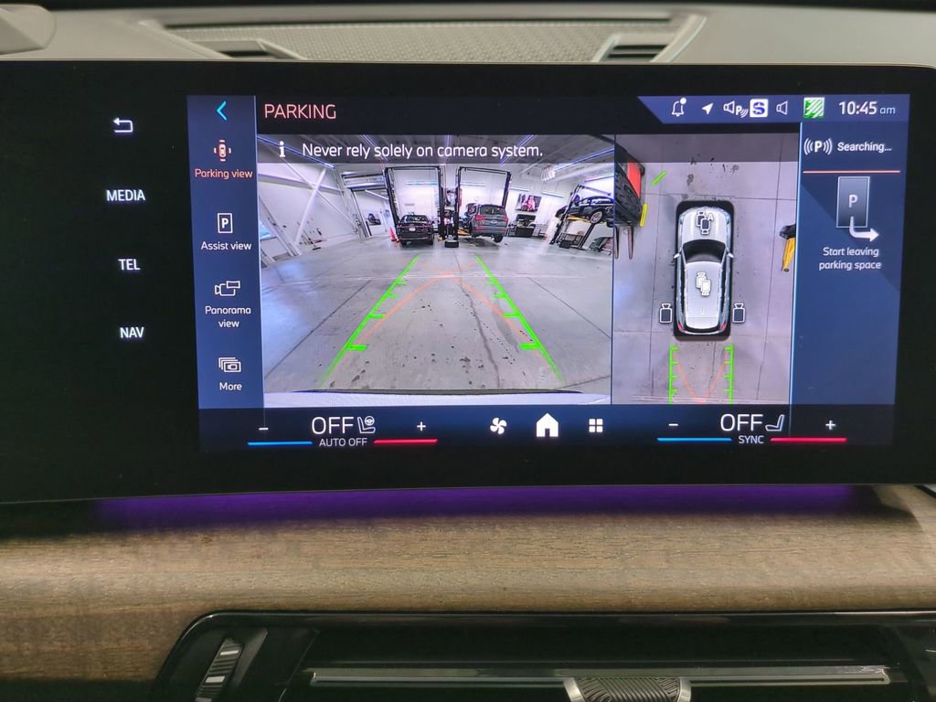 Certified 2025 BMW X1 xDrive28i w/ Technology Package image 25