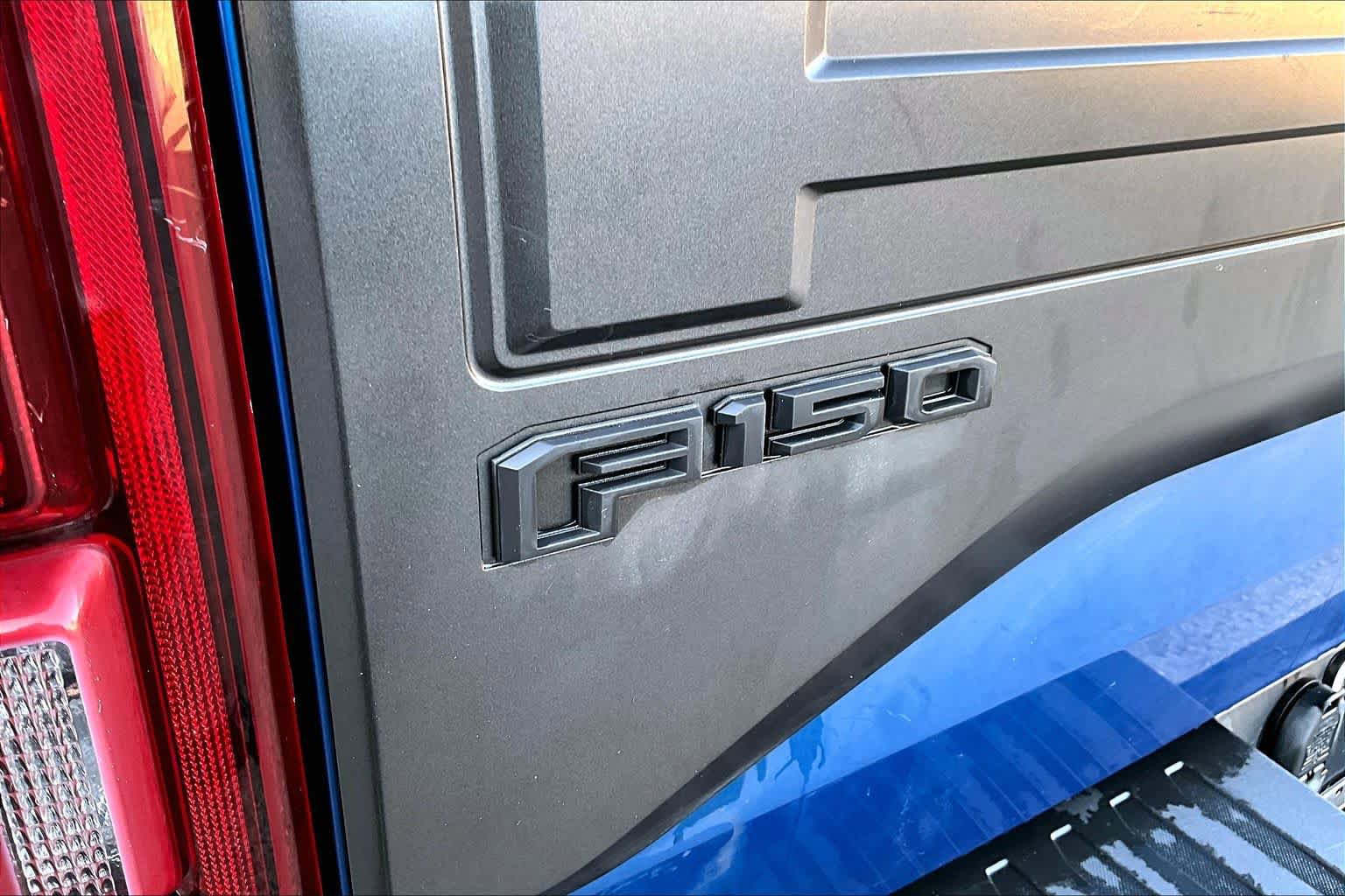 Used 2017 Ford F150 Raptor w/ Equipment Group 802A Luxury image 31