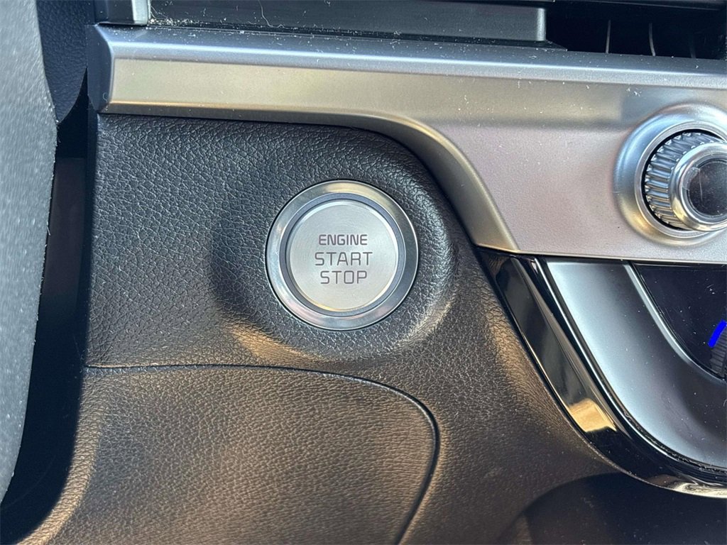 Certified 2023 Kia Telluride S image 24