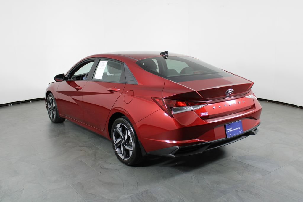 Certified 2023 Hyundai Elantra SEL w/ Convenience Package image 4