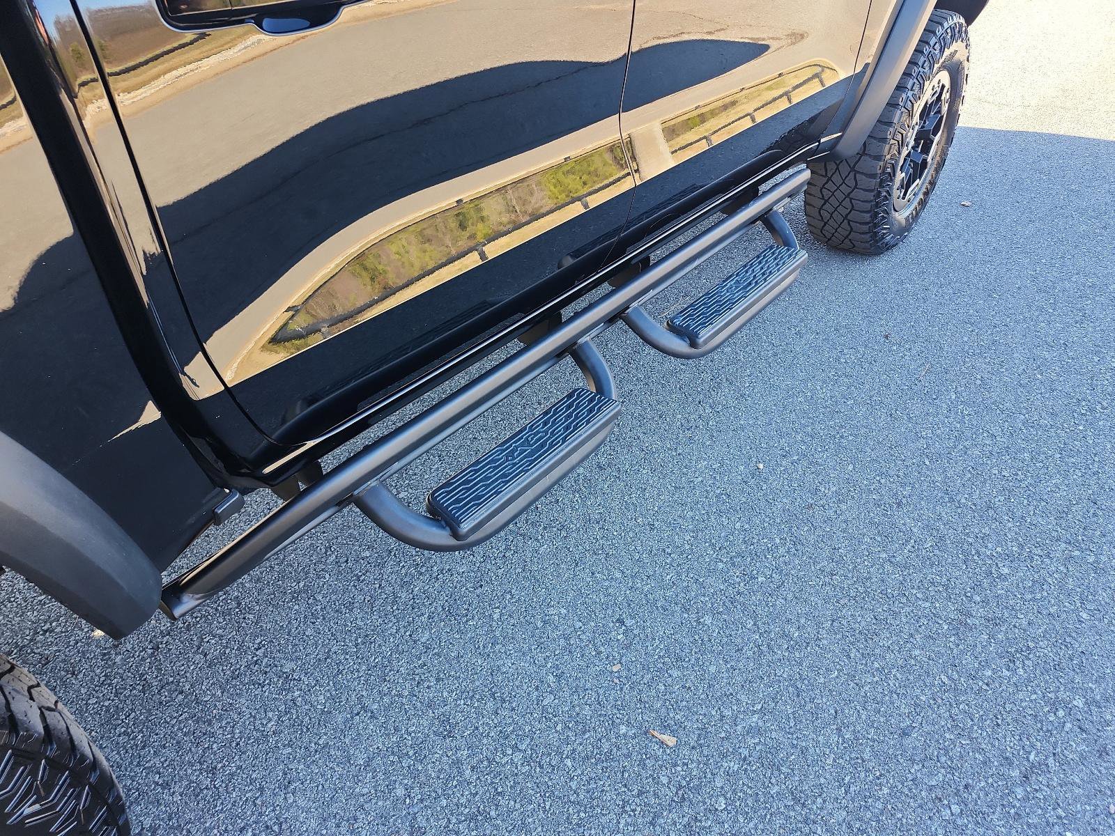 Certified 2024 Chevrolet Colorado ZR2 w/ Technology Package image 8