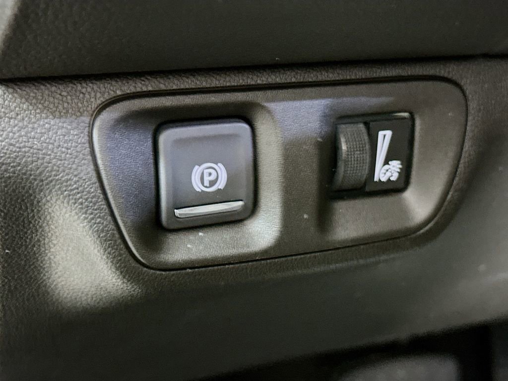 Used 2019 GMC Acadia SLE w/ LPO, Cargo Package image 17