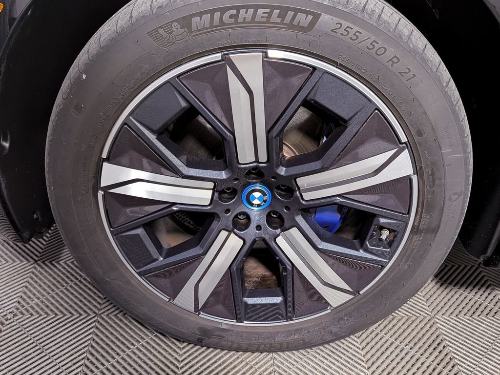 Certified 2023 BMW iX xDrive50 w/ Sport Package AWD/4WD image 43