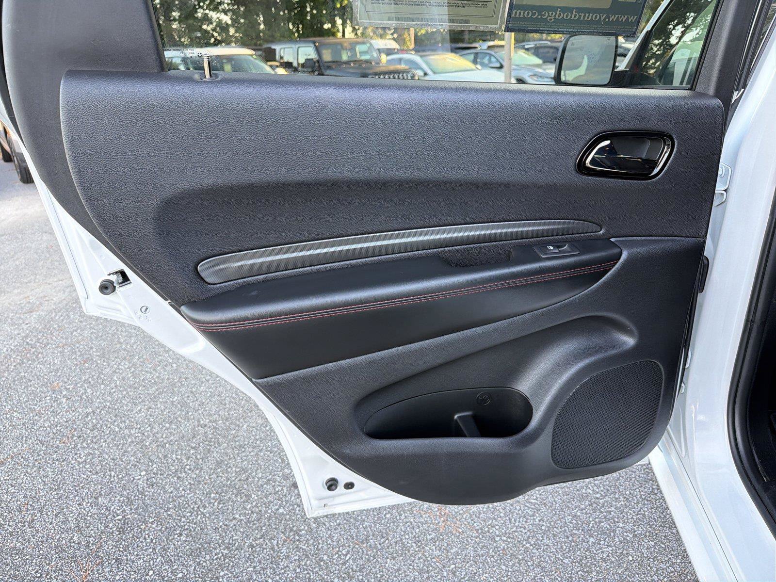 Used 2025 Dodge Durango GT RWD image 22