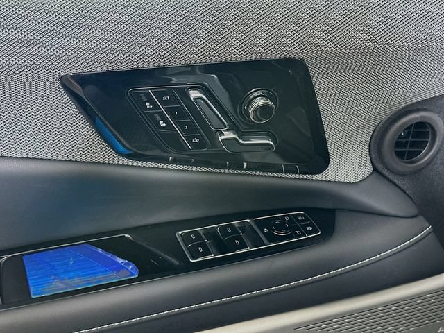 New 2026 Cadillac Optiq Sport 1 AWD/4WD image 21