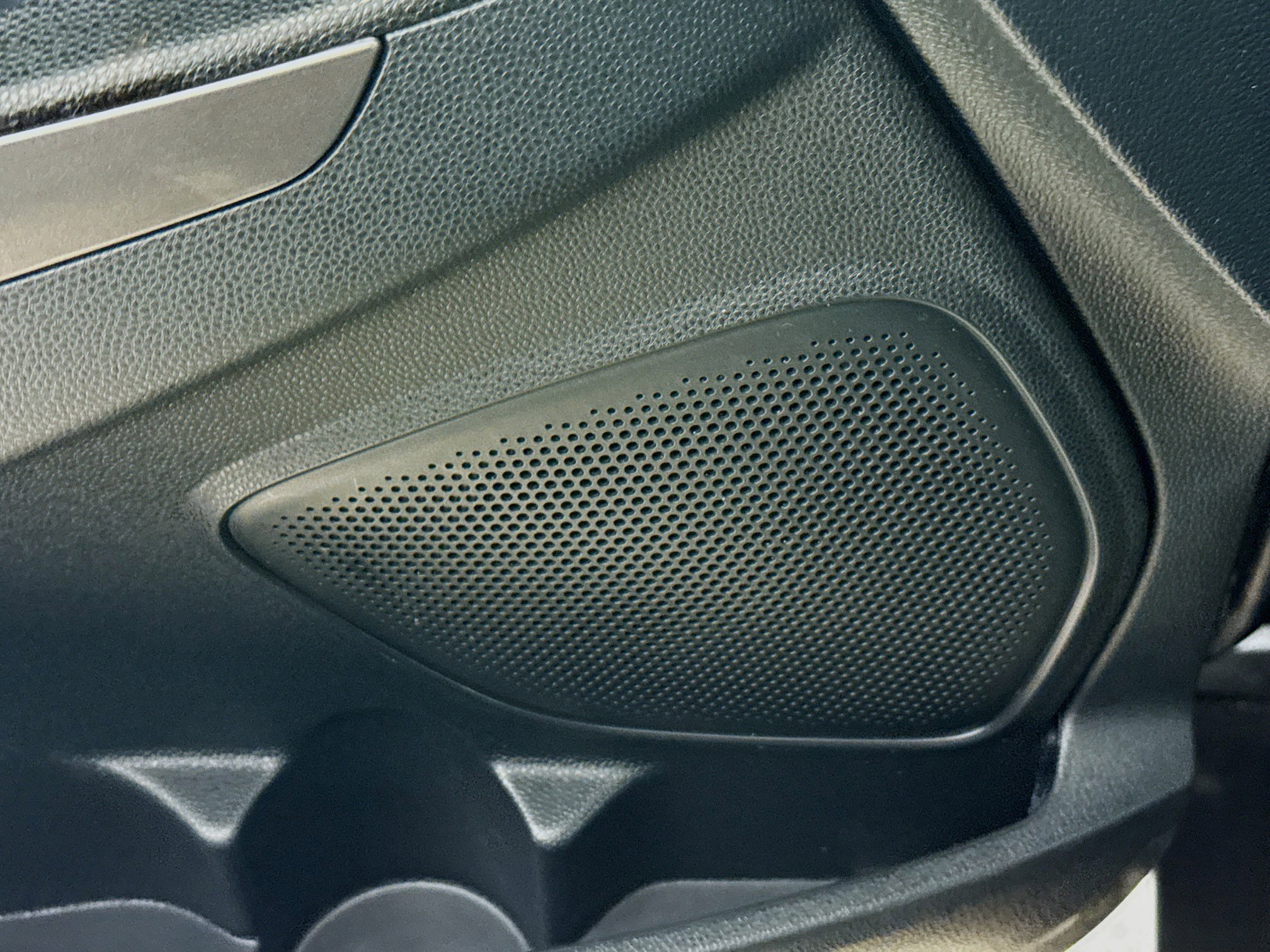 Used 2021 Ford EcoSport SE w/ SE Convenience Package image 22