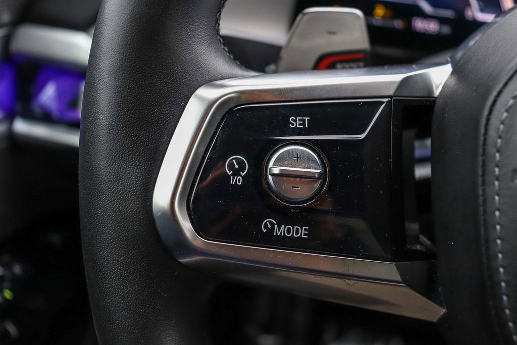 Used 2023 BMW 740i w/ Parking Assistance Package image 24