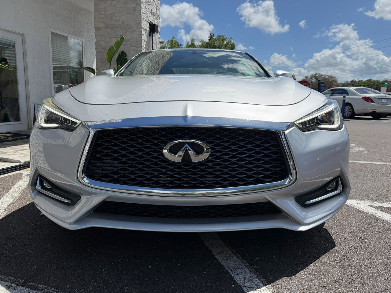 Used 2017 INFINITI Q60 3.0t w/ Premium Plus Package 3.0T RWD image 4