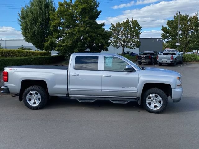 Used 2018 Chevrolet Silverado 1500 LT w/ All Star Edition AWD/4WD image 8