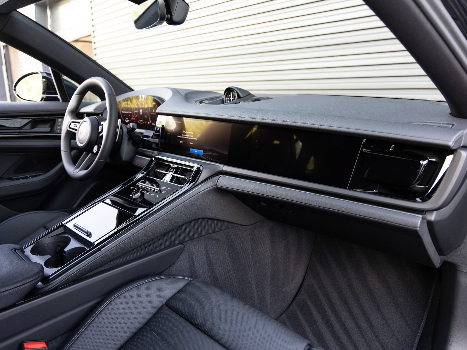 Certified 2026 Porsche Panamera RWD image 34