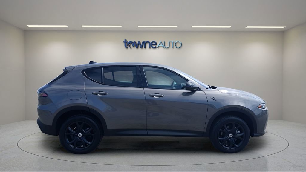 Used 2024 Dodge Hornet GT image 6