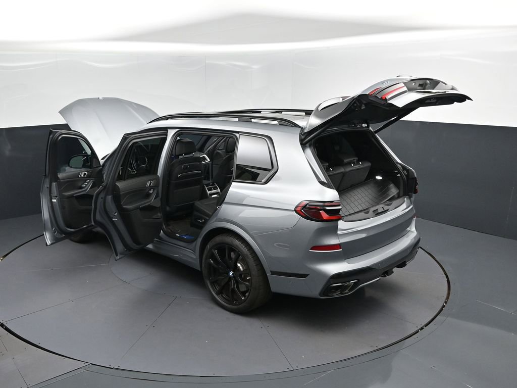 Used 2025 BMW X7 M60i w/ Executive Package AWD/4WD image 47
