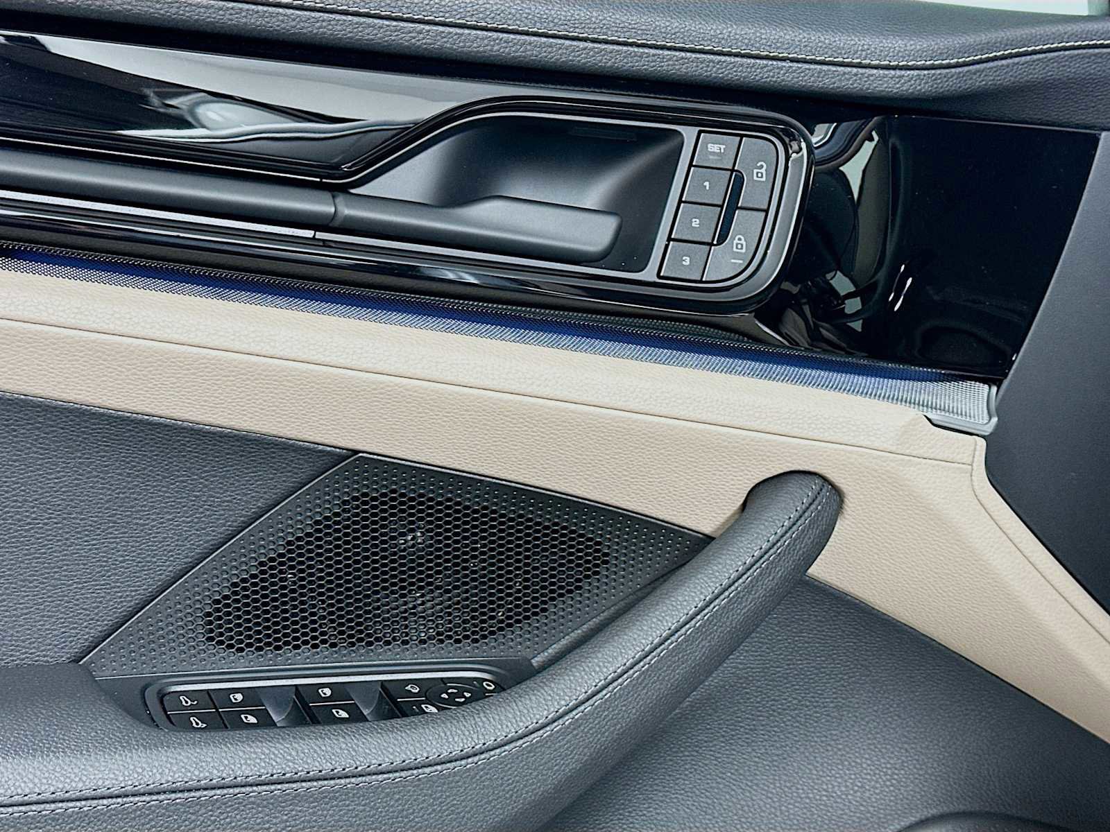 New 2026 Porsche Panamera image 11