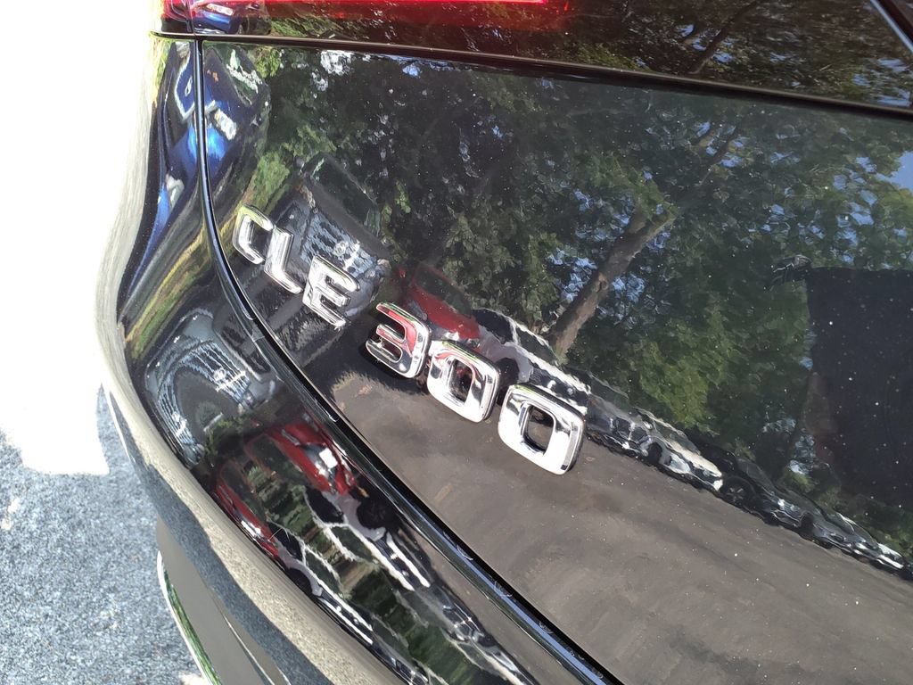 Certified 2025 Mercedes-Benz CLE 300 4MATIC Coupe image 15