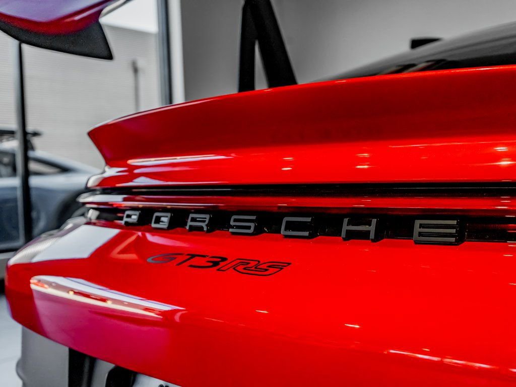 Certified 2025 Porsche 911 GT3 RS RWD image 32