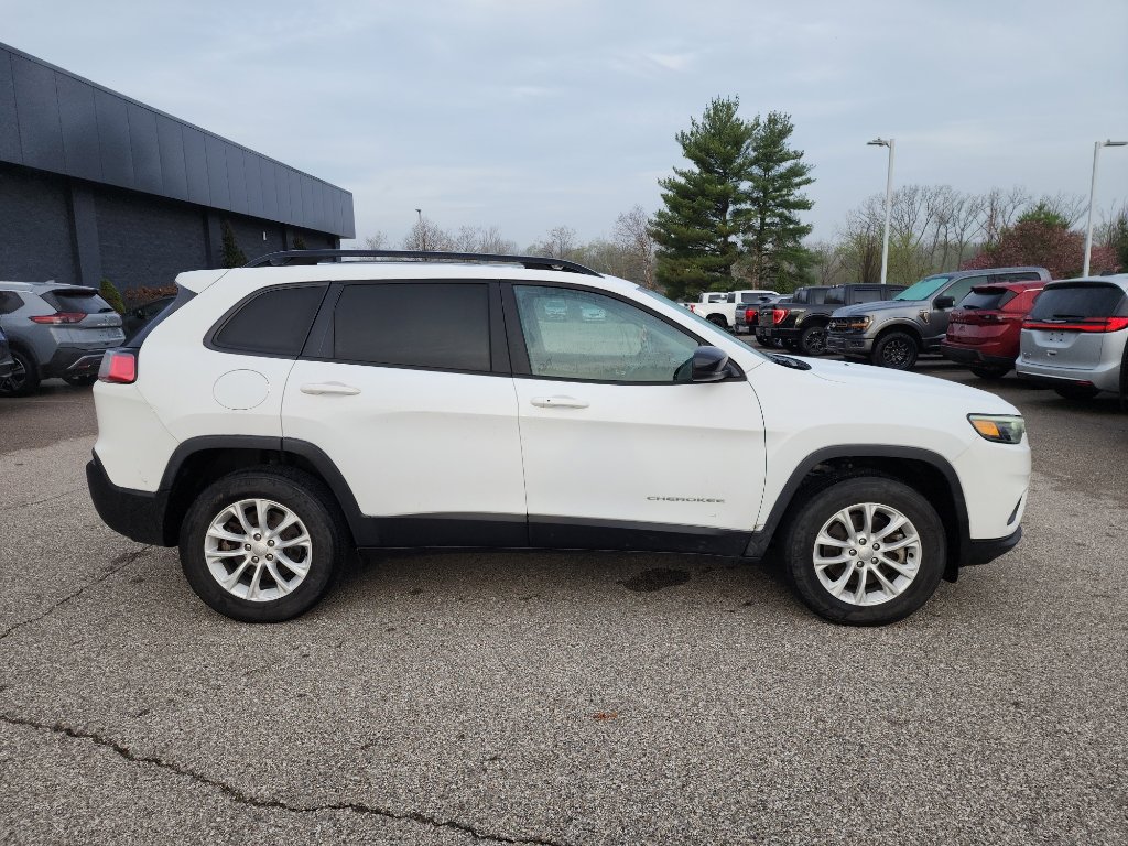 Used 2022 Jeep Cherokee Latitude Lux w/ Sun & Sound Group image 8
