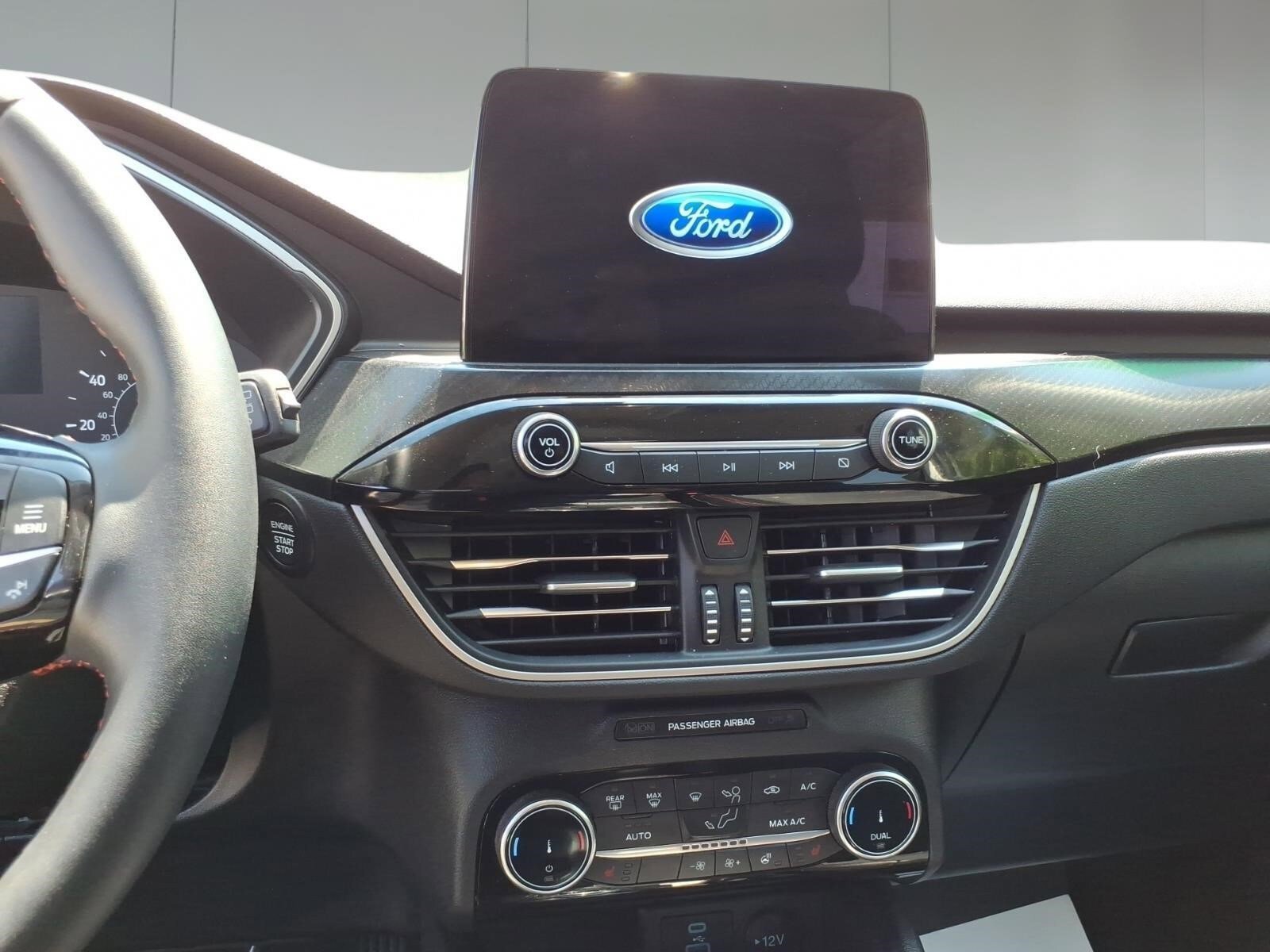 Used 2022 Ford Escape SEL w/ SEL Stealth AWD Package image 16