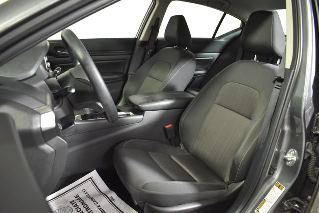 Used 2025 Nissan Altima 2.5 SV FWD image 9