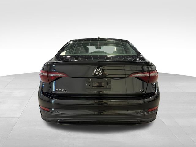 Used 2024 Volkswagen Jetta SE image 6