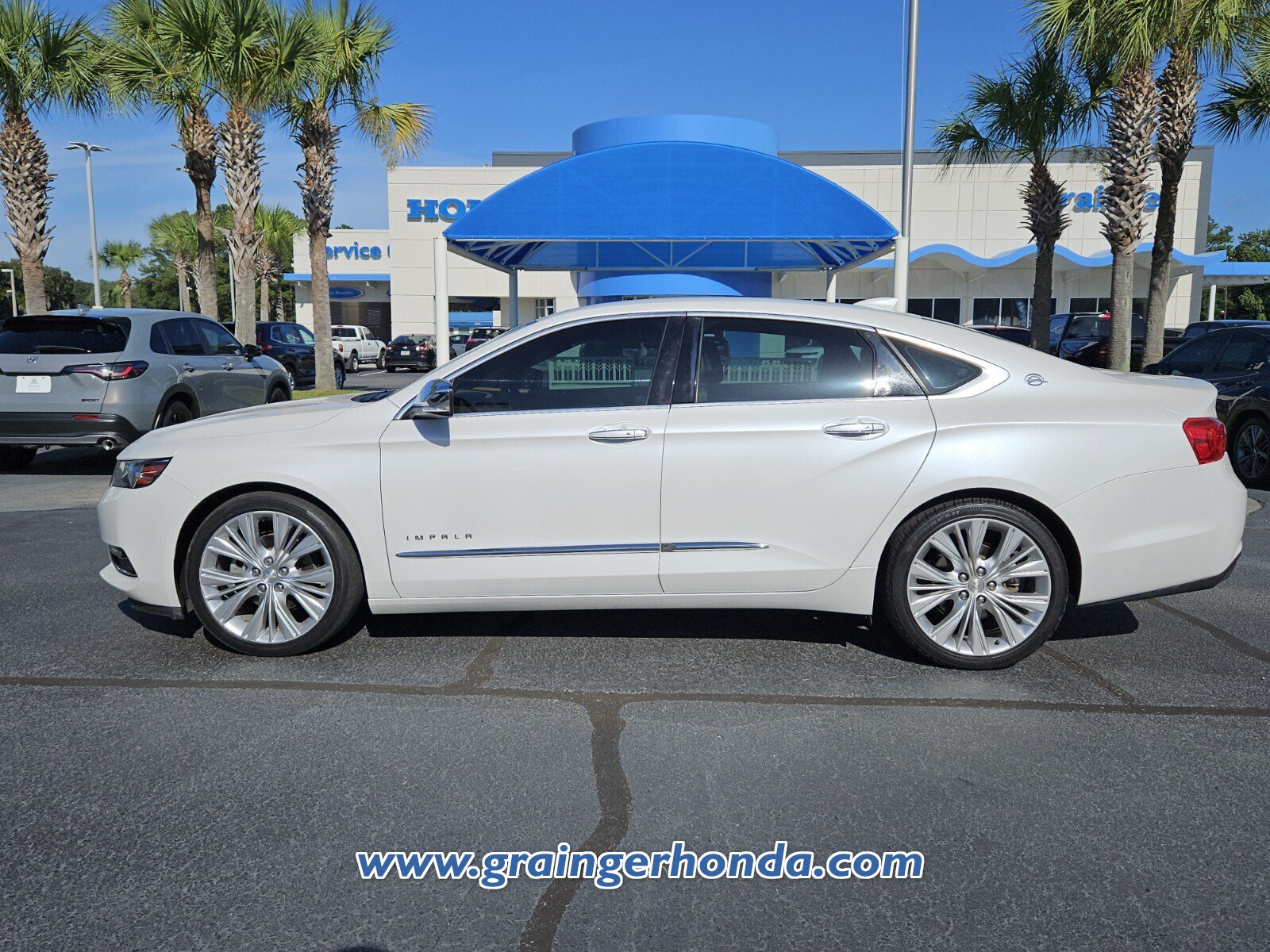 Used 2016 Chevrolet Impala LTZ w/ Enhanced Convenience Package FWD video 2