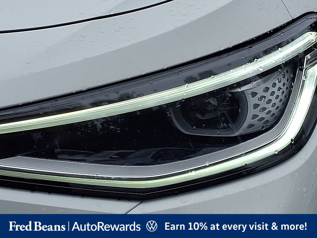 Certified 2025 Volkswagen ID.4 Pro S AWD/4WD image 13
