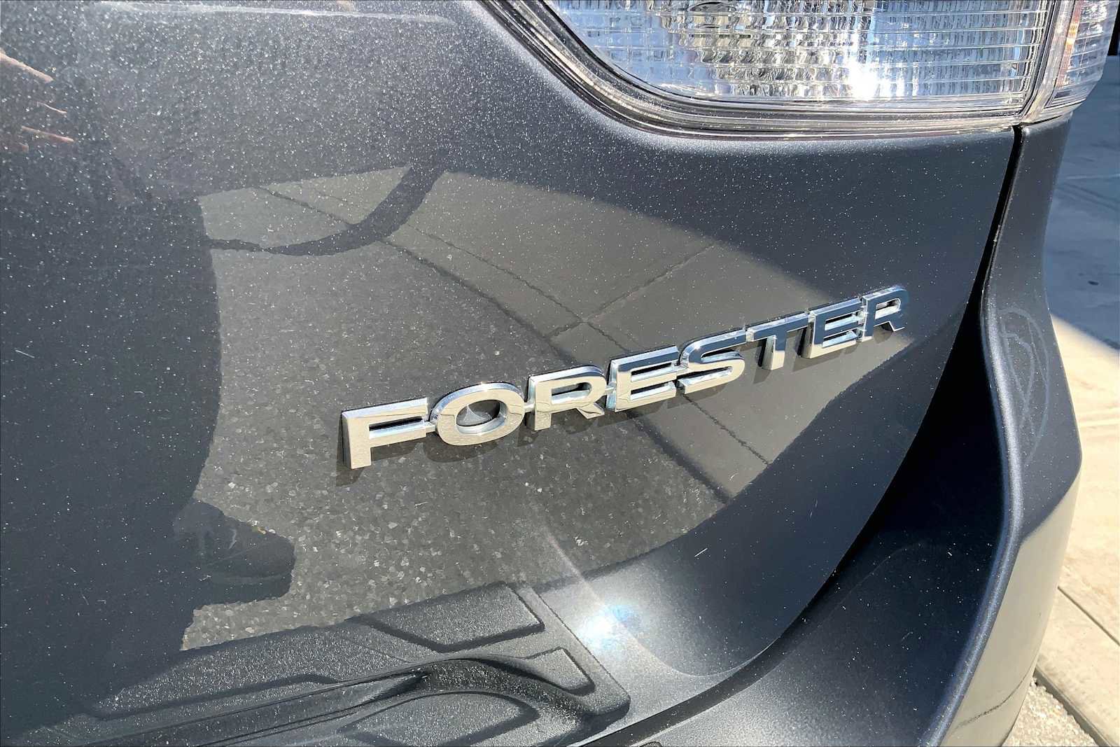 Certified 2023 Subaru Forester Premium AWD/4WD image 10