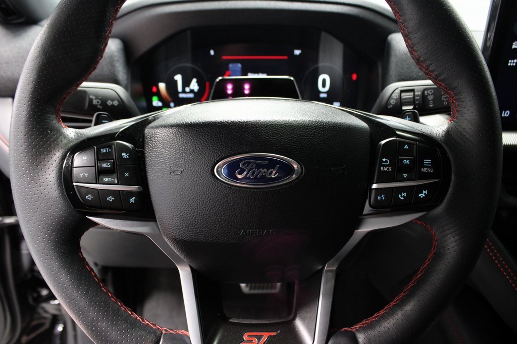 Certified 2025 Ford Explorer ST image 32