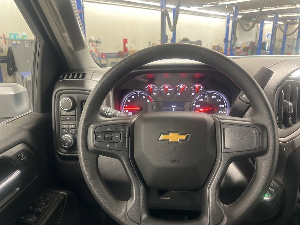 Used 2025 Chevrolet Silverado 2500 Custom w/ Custom Value Package AWD/4WD image 18
