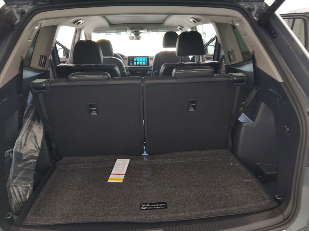 New 2026 Volkswagen Atlas SEL Premium R-Line image 28