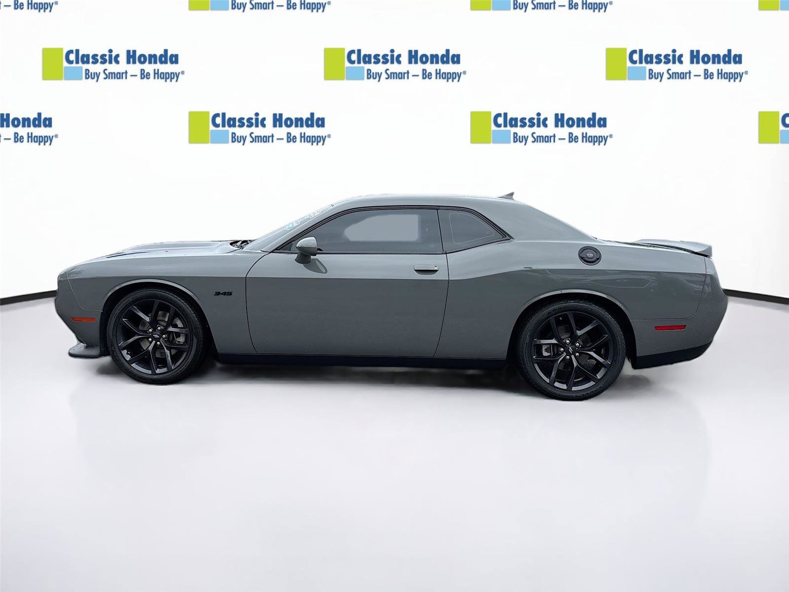 Used 2023 Dodge Challenger R/T w/ Blacktop Package image 4